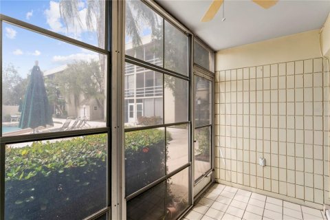 Condominio en venta en Tampa, Florida, 1 dormitorio, 60.39 m2 № 2122078 - foto 22
