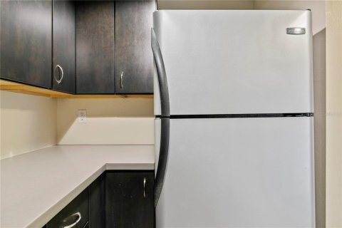 Condominio en venta en Tampa, Florida, 1 dormitorio, 60.39 m2 № 2122078 - foto 15