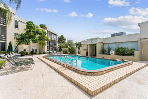 Condominio en venta en Tampa, Florida, 1 dormitorio, 60.39 m2 № 2122078 - foto 4