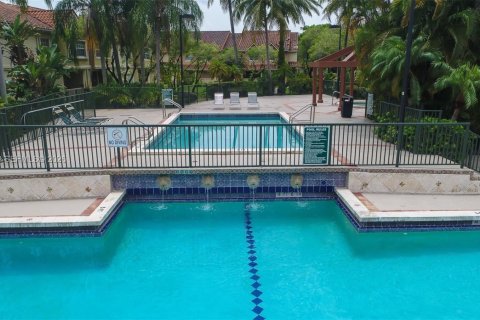 Copropriété à vendre à Hialeah, Floride: 1 chambre, 72.65 m2 № 2000074 - photo 19