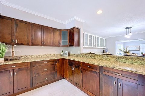 Casa en venta en Tampa, Florida, 4 dormitorios, 224.92 m2 № 1870488 - foto 27