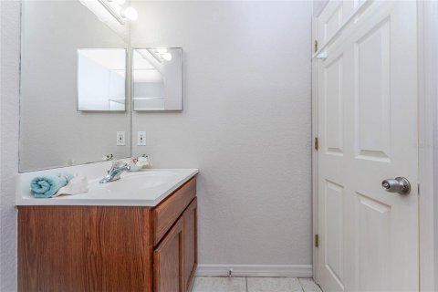 House in Englewood, Florida 3 bedrooms, 119.19 sq.m. № 1910127 - photo 24