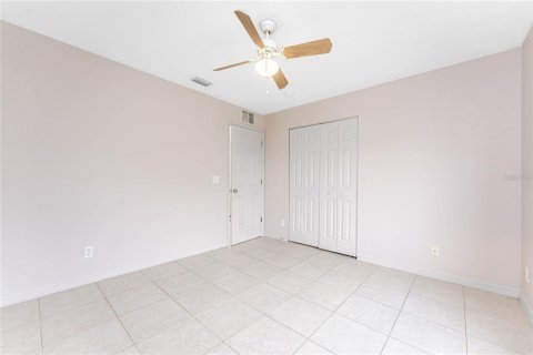 House in Englewood, Florida 3 bedrooms, 119.19 sq.m. № 1910127 - photo 27