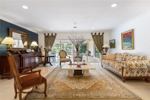 House in Miami, Florida 4 bedrooms, 283.17 sq.m. № 1871439 - photo 29