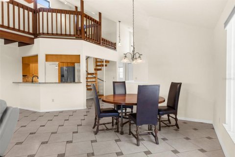 Villa ou maison à louer à New Port Richey, Floride: 4 chambres, 213.12 m2 № 1768981 - photo 6