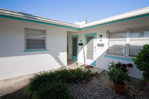 Copropriété à louer à Sarasota, Floride: 2 chambres, 78.13 m2 № 2434481 - photo 13