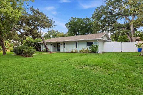 Casa en venta en Saint Petersburg, Florida, 3 dormitorios, 139.35 m2 № 2324253 - foto 24