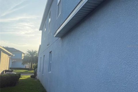 House in Davenport, Florida 4 bedrooms, 272.02 sq.m. № 1844743 - photo 3