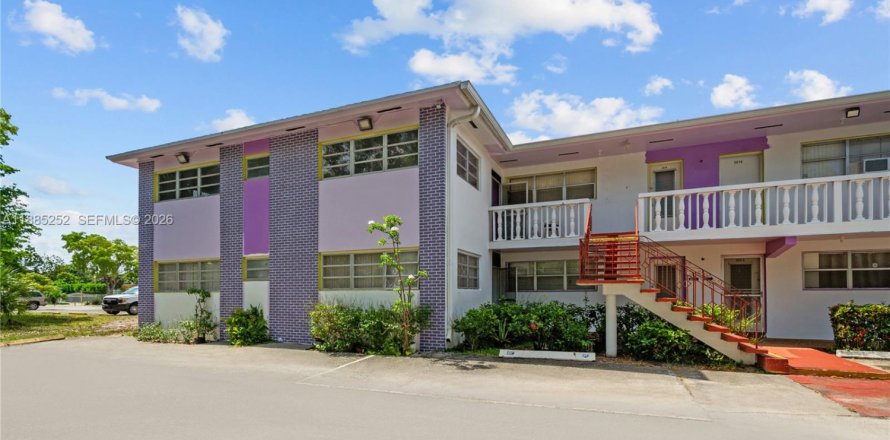 Appartement à Miami, Floride 3 chambres, 91.97 m2 № 2169577