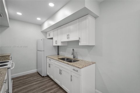 Appartement à louer à Miami, Floride: 3 chambres, 91.97 m2 № 2169577 - photo 5
