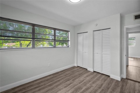 Appartement à louer à Miami, Floride: 3 chambres, 91.97 m2 № 2169577 - photo 13