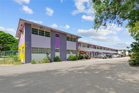 Appartement à louer à Miami, Floride: 3 chambres, 91.97 m2 № 2169577 - photo 19