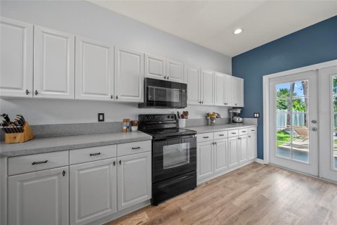 Villa ou maison à vendre à Palmetto, Floride: 3 chambres, 204.57 m2 № 1853078 - photo 4