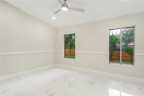Casa en venta en Longwood, Florida, 4 dormitorios, 172.33 m2 № 1904074 - foto 22