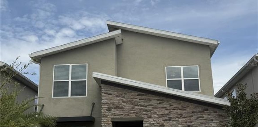 House in Kissimmee, Florida 5 bedrooms, 278.34 sq.m. № 2284191