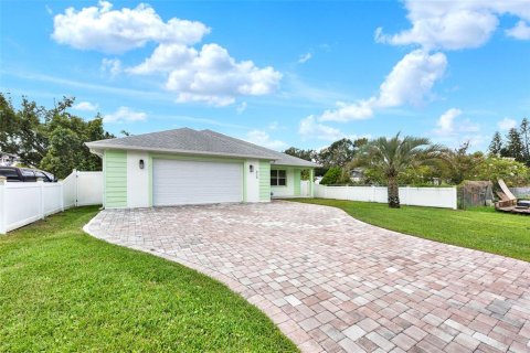 Casa en venta en Orlando, Florida, 3 dormitorios, 186.18 m2 № 1909703 - foto 2
