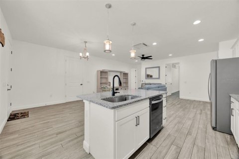 Casa en venta en Orlando, Florida, 3 dormitorios, 186.18 m2 № 1909703 - foto 9