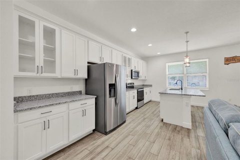 Casa en venta en Orlando, Florida, 3 dormitorios, 186.18 m2 № 1909703 - foto 10
