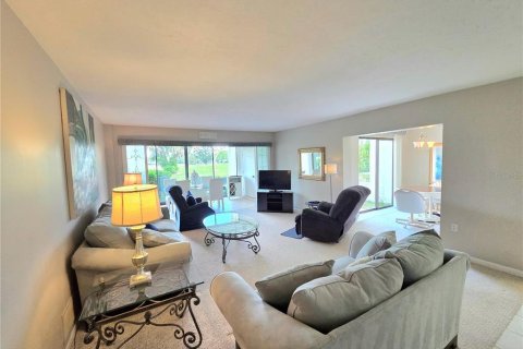 Condo in Sarasota, Florida, 2 bedrooms  № 1855946 - photo 4