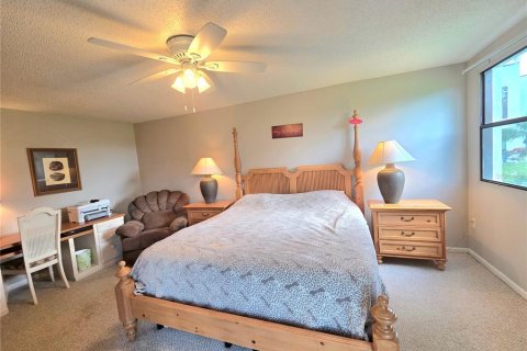 Condo in Sarasota, Florida, 2 bedrooms  № 1855946 - photo 17