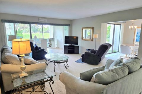 Condo in Sarasota, Florida, 2 bedrooms  № 1855946 - photo 5
