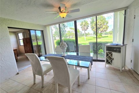 Condo in Sarasota, Florida, 2 bedrooms  № 1855946 - photo 12