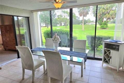 Condo in Sarasota, Florida, 2 bedrooms  № 1855946 - photo 13