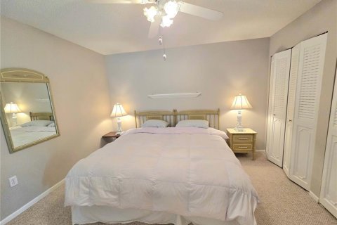 Condo in Sarasota, Florida, 2 bedrooms  № 1855946 - photo 22