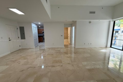 Condo in Miami, Florida, 2 bedrooms  № 1996000 - photo 21