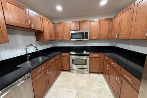 Condominio en venta en Miami, Florida, 2 dormitorios, 103.49 m2 № 1996000 - foto 26