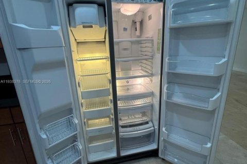 Condominio en venta en Miami, Florida, 2 dormitorios, 103.49 m2 № 1996000 - foto 30