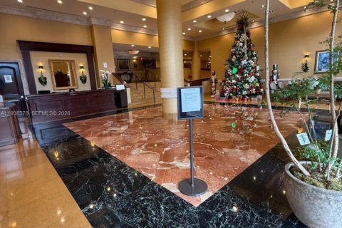 Condo in Miami, Florida, 2 bedrooms  № 1996000 - photo 9