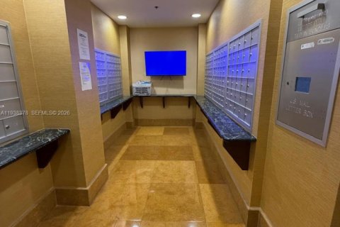 Condo in Miami, Florida, 2 bedrooms  № 1996000 - photo 14