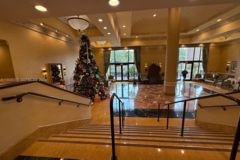 Condo in Miami, Florida, 2 bedrooms  № 1996000 - photo 12