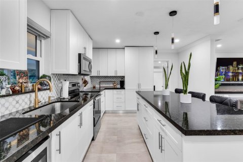 Villa ou maison à vendre à Homestead, Floride: 4 chambres, 209.59 m2 № 2057220 - photo 15