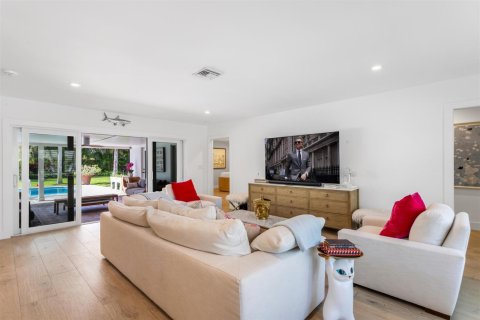 Casa en venta en Gulf Stream, Florida, 3 dormitorios, 195.93 m2 № 2252872 - foto 6