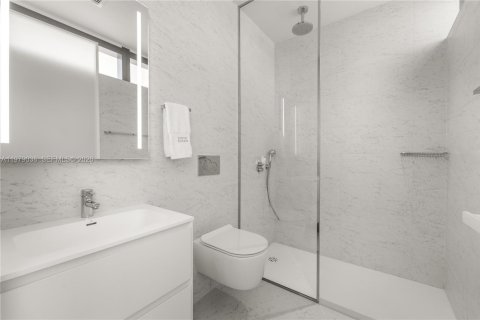 Copropriété à louer à Hallandale Beach, Floride: 3 chambres, 235.04 m2 № 2046432 - photo 14