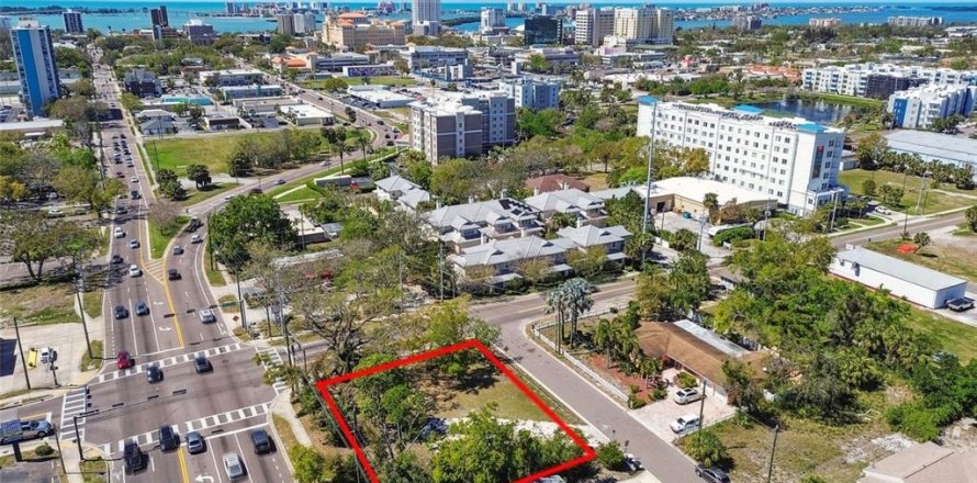 Land in Clearwater, Florida № 1572623