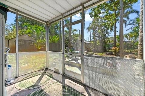 Villa ou maison à vendre à Fort Lauderdale, Floride: 2 chambres, 80.27 m2 № 2146225 - photo 14