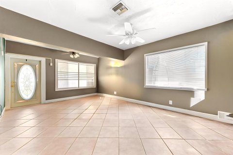 Villa ou maison à vendre à Fort Lauderdale, Floride: 2 chambres, 80.27 m2 № 2146225 - photo 7