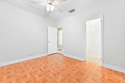 Villa ou maison à vendre à Fort Lauderdale, Floride: 2 chambres, 80.27 m2 № 2146225 - photo 11