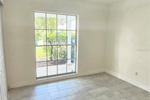 House in Tampa, Florida 3 bedrooms, 118.08 sq.m. № 1851772 - photo 5