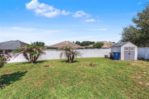 House in Auburndale, Florida 3 bedrooms, 172.24 sq.m. № 2131979 - photo 23