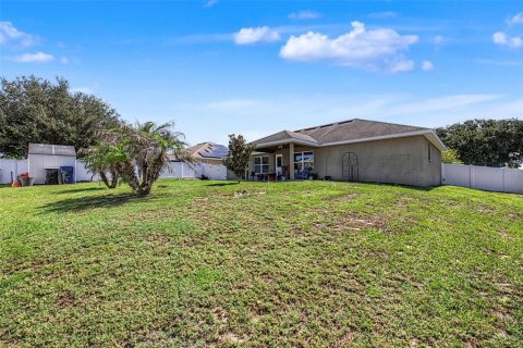 House in Auburndale, Florida 3 bedrooms, 172.24 sq.m. № 2131979 - photo 22