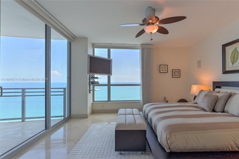 Copropriété à louer à Hollywood, Floride: 3 chambres, 257.99 m2 № 2169858 - photo 24