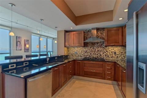 Copropriété à louer à Hollywood, Floride: 3 chambres, 257.99 m2 № 2169858 - photo 7