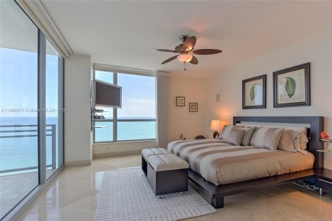Copropriété à louer à Hollywood, Floride: 3 chambres, 257.99 m2 № 2169858 - photo 23