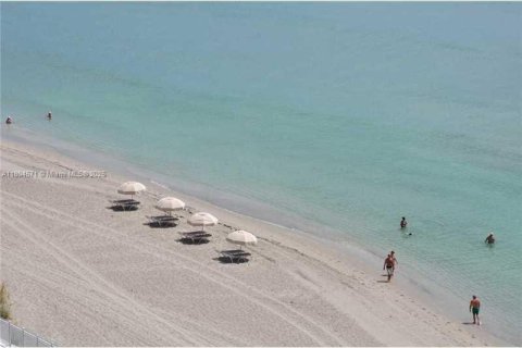 Copropriété à louer à Hollywood, Floride: 3 chambres, 257.99 m2 № 2169858 - photo 4