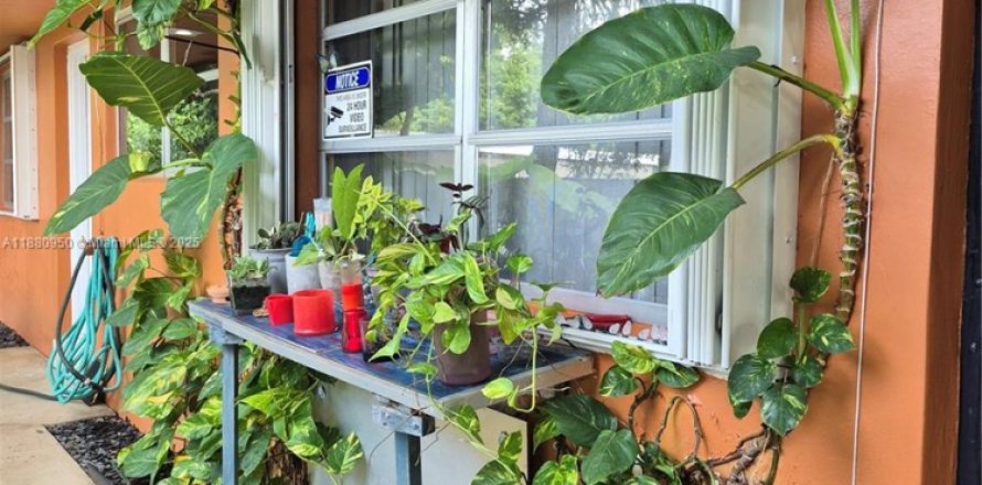 Villa ou maison à Dania Beach, Floride 3 chambres, 164.34 m2 № 1924632