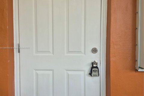 Villa ou maison à louer à Dania Beach, Floride: 3 chambres, 164.34 m2 № 1924632 - photo 7